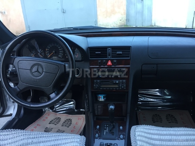 Mercedes C 240 1997, 63,000 km - 2.4 l - Bakı