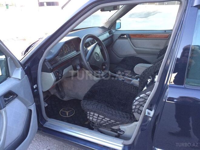 Mercedes E 220 1994, 341,234 km - 2.2 l - Bakı