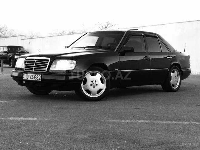 Mercedes E 220 1994, 341,234 km - 2.2 l - Bakı