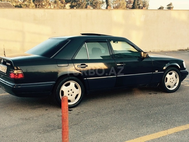 Mercedes E 220 1994, 341,234 km - 2.2 l - Bakı
