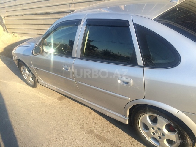 Opel Vectra 2000, 196,000 km - 1.8 л - Bakı