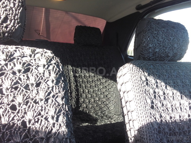 Mercedes C 200 2000, 194,000 km - 2.0 l - Salyan
