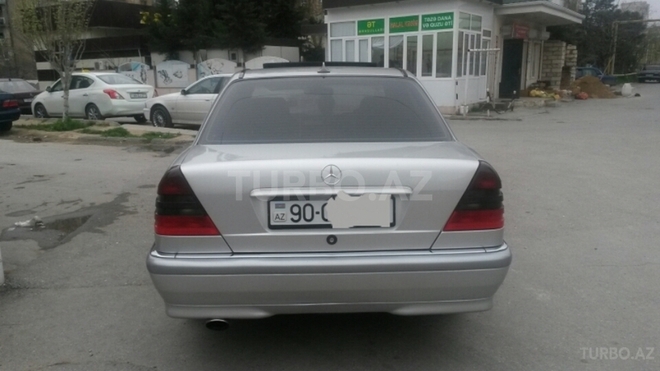 Mercedes C 180 1999, 222,000 km - 1.8 l - Bakı