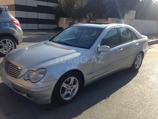 Mercedes C 200 2002, 212,000 km - 2.0 l - Bakı