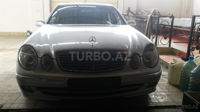 Mercedes E 240 2002, 168,000 km - 2.6 l - Gəncə