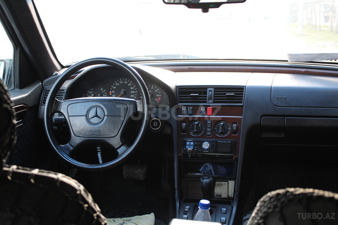 Mercedes C 180 1995, 365,000 km - 1.8 l - Bakı