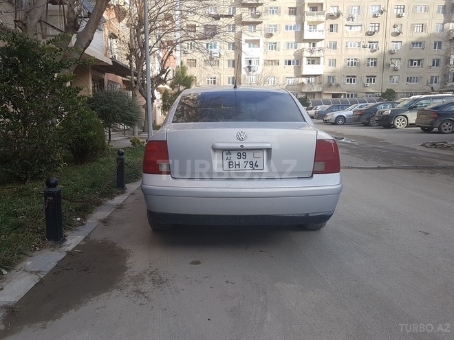 Volkswagen Passat 1999, 148,000 km - 1.8 l - Bakı