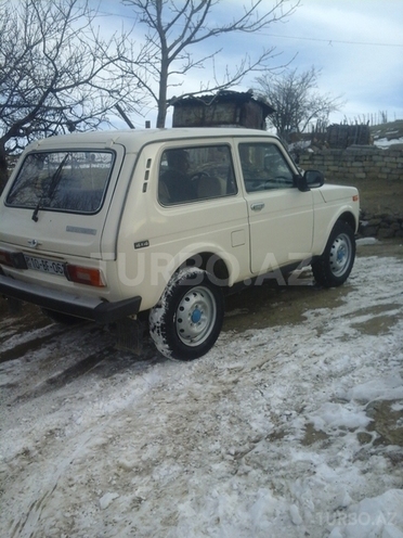 LADA (VAZ) Niva 1993, 4,991 km - 1.6 l - Lerik
