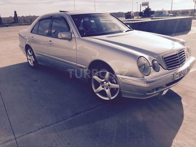 Mercedes E 320 2000, 258,000 km - 3.2 l - Bakı
