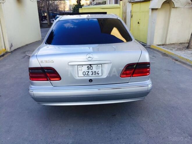 Mercedes E 320 2000, 258,000 km - 3.2 l - Bakı