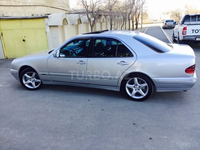 Mercedes E 320 2000, 258,000 km - 3.2 l - Bakı