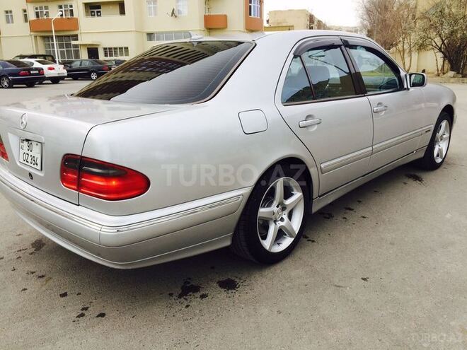 Mercedes E 320 2000, 258,000 km - 3.2 l - Bakı