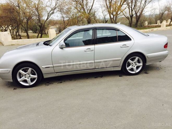 Mercedes E 320 2000, 258,000 km - 3.2 l - Bakı