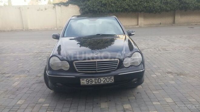 Mercedes C 220 2001, 220,000 km - 2.2 l - Bakı