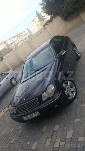 Mercedes C 220 2001, 220,000 km - 2.2 l - Bakı