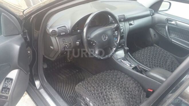 Mercedes C 220 2001, 220,000 km - 2.2 l - Bakı