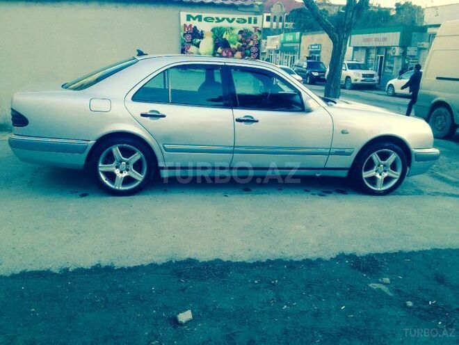 Mercedes E 200 1996, 375,499 km - 2.0 l - Bakı