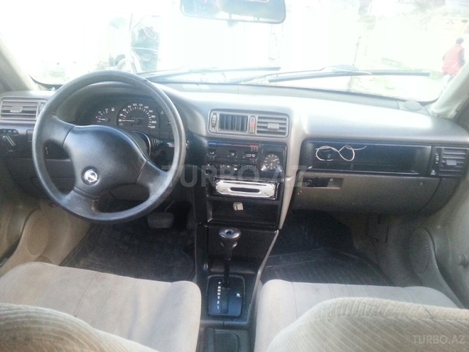 Opel Vectra 1991, 322,000 km - 1.8 l - Bakı