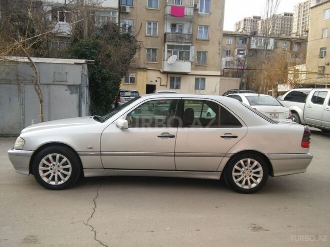 Mercedes C 240 1999, 150,000 km - 2.4 л - Bakı