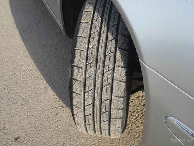 Mercedes E 220 2003, 24,500 km - 2.2 л - Sumqayıt