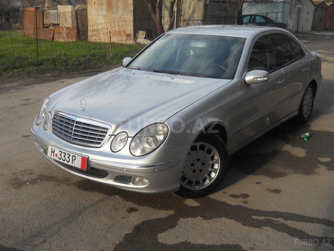 Mercedes E 220 2003, 24,500 km - 2.2 л - Sumqayıt