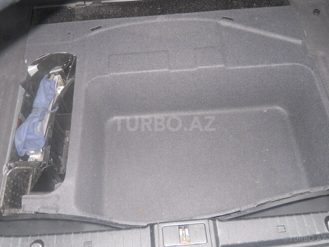 Mercedes E 220 2003, 24,500 km - 2.2 л - Sumqayıt