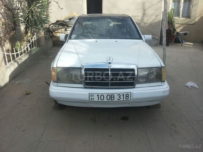 Mercedes E 260 1986, 436,000 km - 2.6 l - Bakı