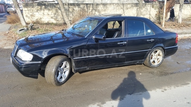 Mercedes C 280 1996, 231,000 km - 2.8 л - Quba
