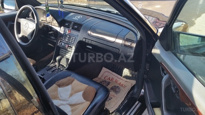 Mercedes C 280 1996, 231,000 km - 2.8 л - Quba