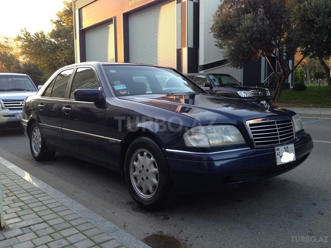 Mercedes C 220 1995, 400,000 km - 2.2 l - Bakı