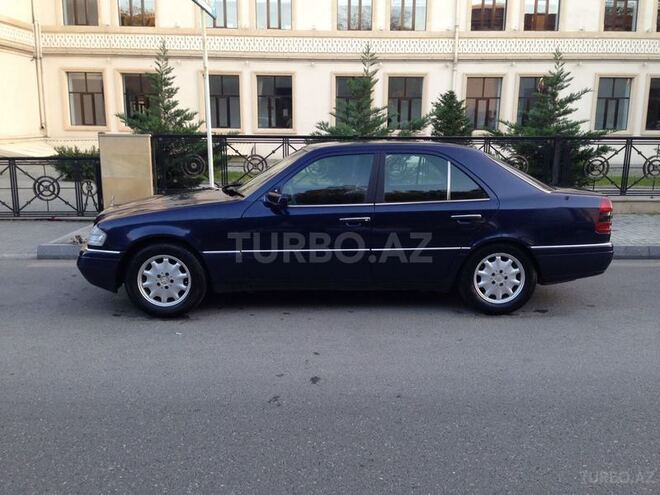 Mercedes C 220 1995, 400,000 km - 2.2 l - Bakı