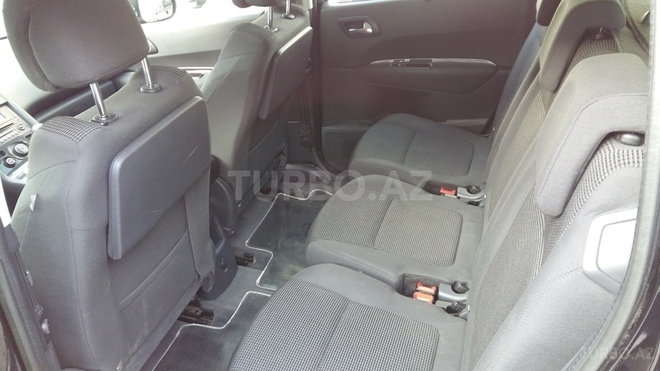 Peugeot 5008 2012, 245,000 km - 1.6 l - Bakı