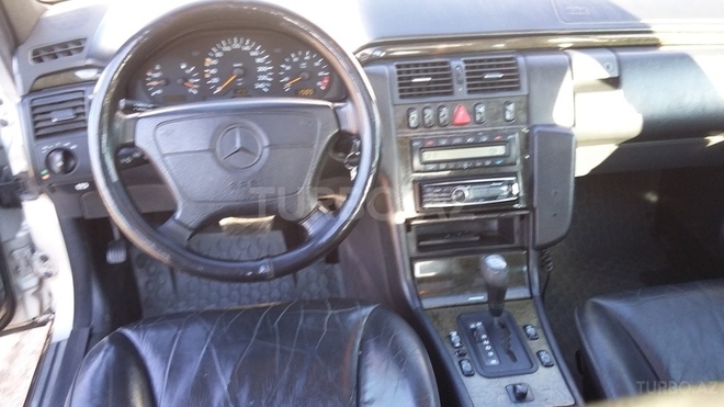 Mercedes E 200 1995, 375,499 km - 2.0 l - Sumqayıt