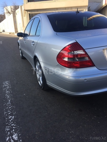Mercedes E 280 2006, 117,560 km - 3.0 l - Bakı