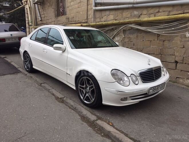 Mercedes E 240 2003, 247,000 km - 2.6 l - Bakı