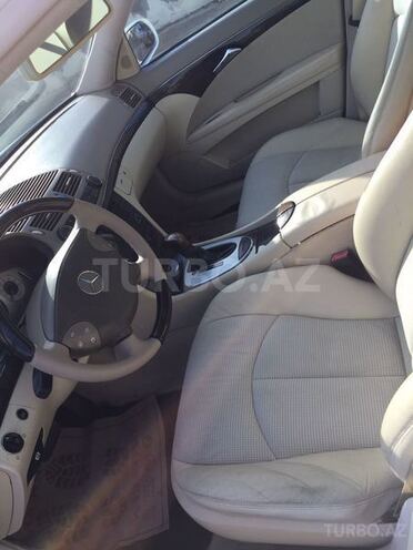 Mercedes E 240 2003, 247,000 km - 2.6 l - Bakı