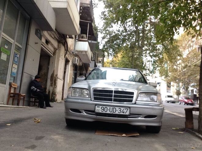 Mercedes C 220 1998, 243,000 km - 2.2 л - Bakı