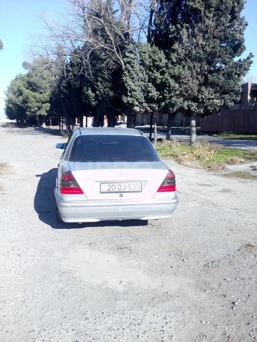 Mercedes C 180 1997, 210,000 km - 1.8 l - Sumqayıt
