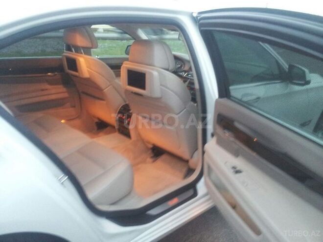 BMW 750 2010, 85,000 km - 4.4 l - Bakı