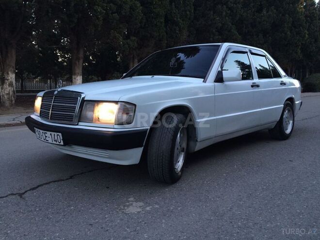 Mercedes 190 1993, 250,000 km - 2.0 l - Sumqayıt