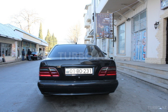 Mercedes E 320 1999, 260,000 km - 3.2 л - Bakı