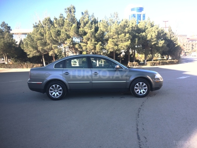 Volkswagen Passat 2002, 243,844 km - 1.8 l - Xırdalan