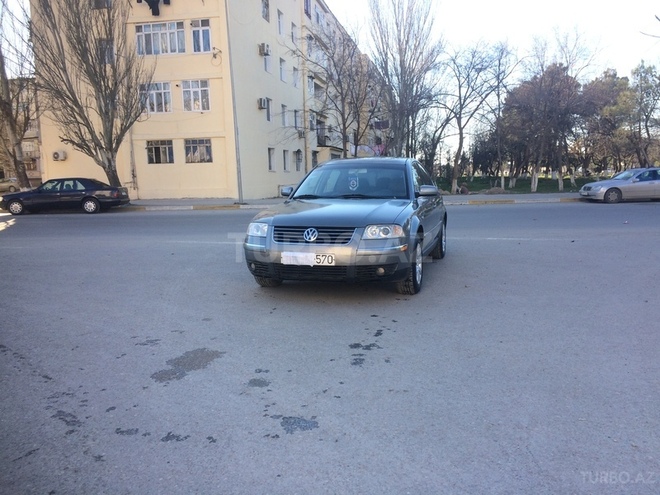 Volkswagen Passat 2002, 243,844 km - 1.8 l - Xırdalan