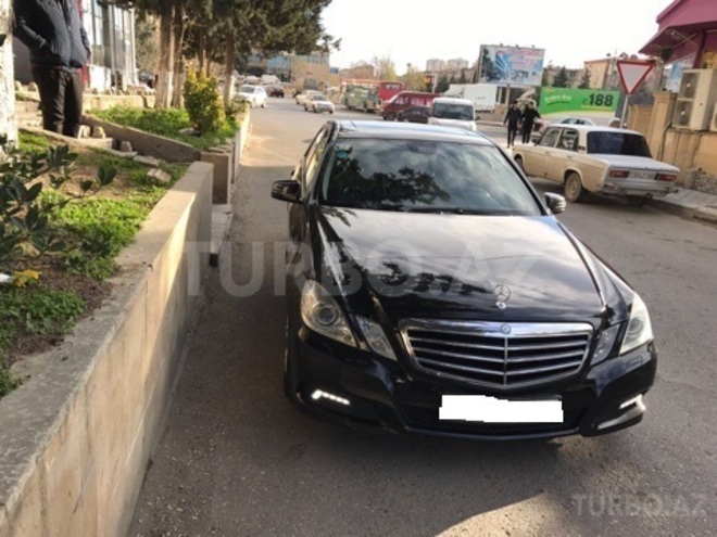 Mercedes E 250 2009, 187,000 km - 2.1 l - Bakı