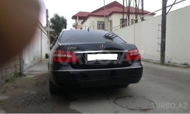 Mercedes E 250 2009, 187,000 km - 2.1 l - Bakı