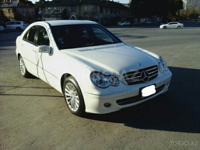 Mercedes C 200 2001, 215,000 km - 2.0 l - Bakı