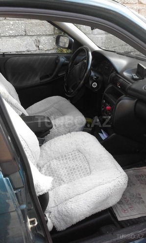 Opel Astra 1996, 250,000 km - 1.6 л - Bakı
