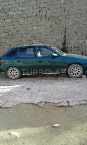 Opel Astra 1996, 250,000 km - 1.6 л - Bakı