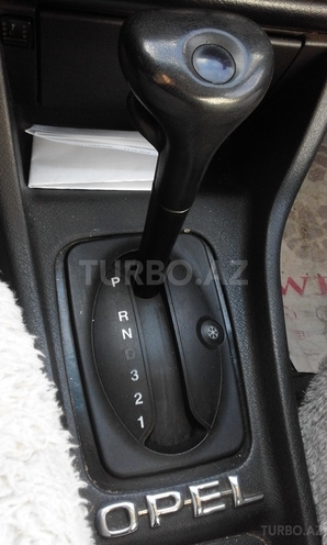 Opel Astra 1996, 250,000 km - 1.6 л - Bakı