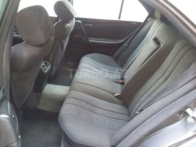 Mercedes E 200 1998, 230,000 km - 2.0 l - Gəncə